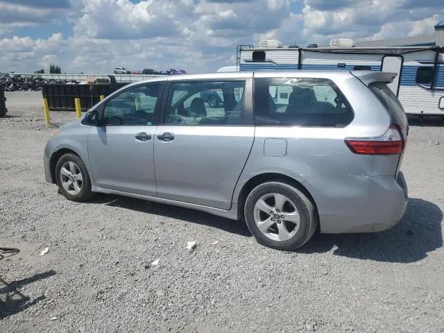 2018 TOYOTA SIENNA L  