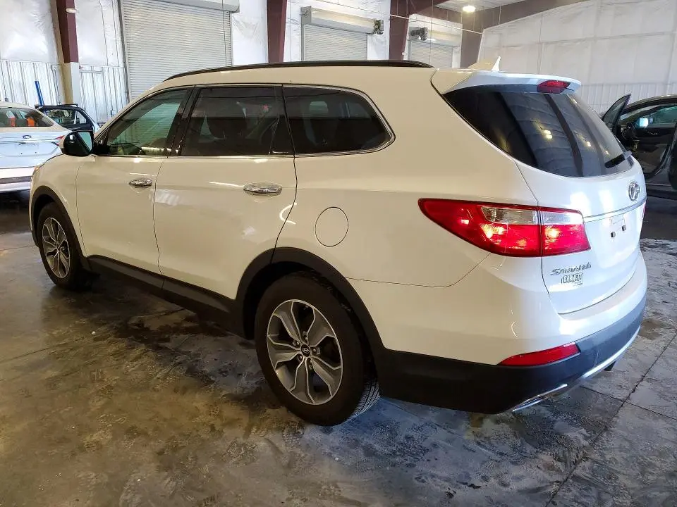 2016 HYUNDAI SANTA FE SE  