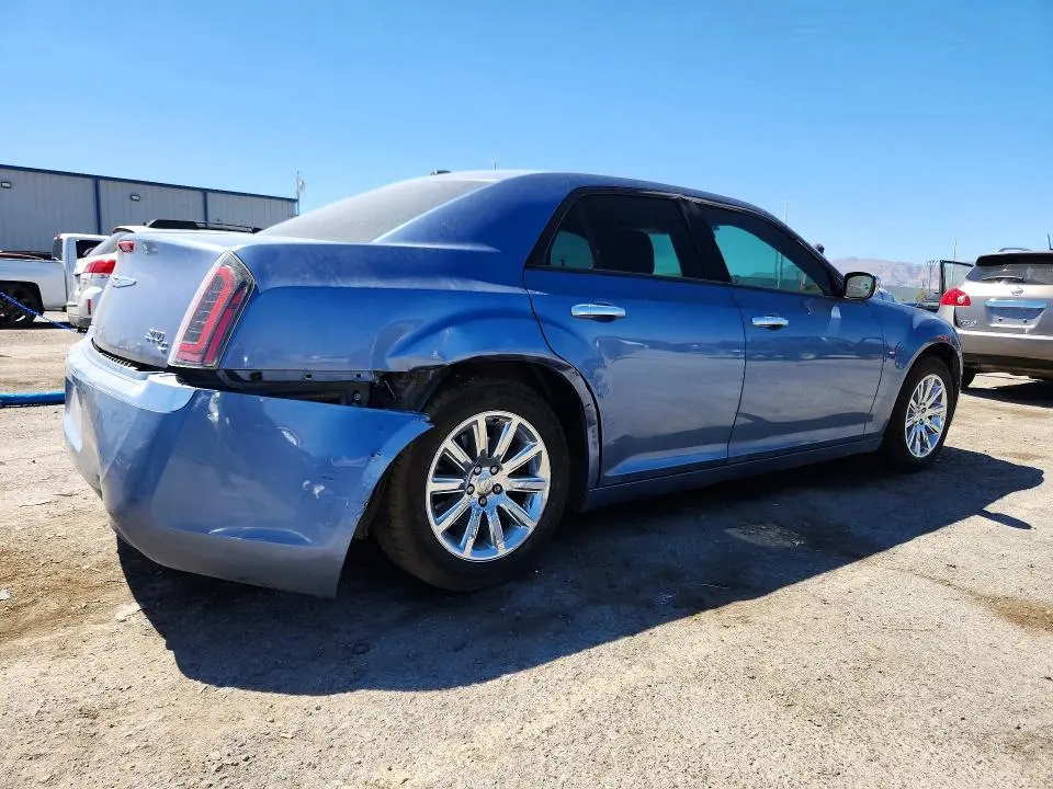 2011 CHRYSLER 300C   