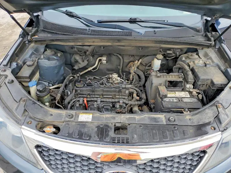 2012 KIA SORENTO LX  