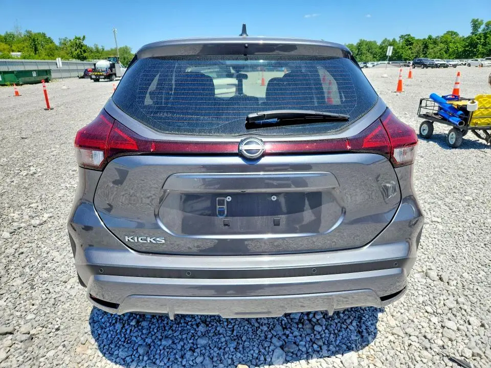 2024 NISSAN KICKS S  