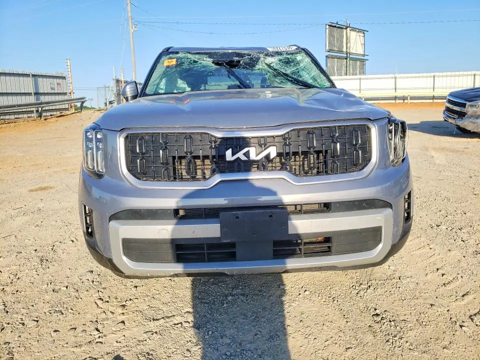 2024 KIA TELLURIDE LX  