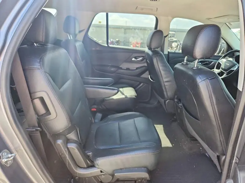 2020 CHEVROLET TRAVERSE LT  