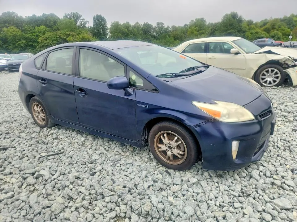 2012 TOYOTA PRIUS TWO  
