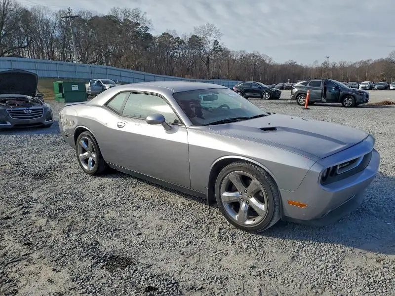 2014 DODGE CHALLENGER SXT  