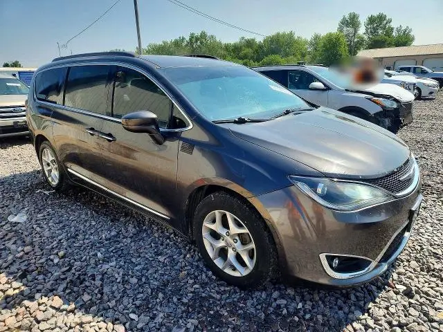 2017 CHRYSLER PACIFICA TOURING L  