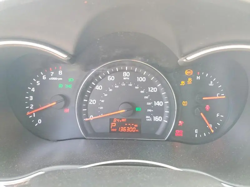 2014 KIA SORENTO LX  