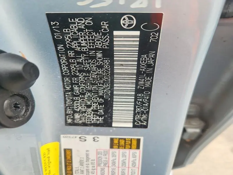 2013 TOYOTA PRIUS V THREE  