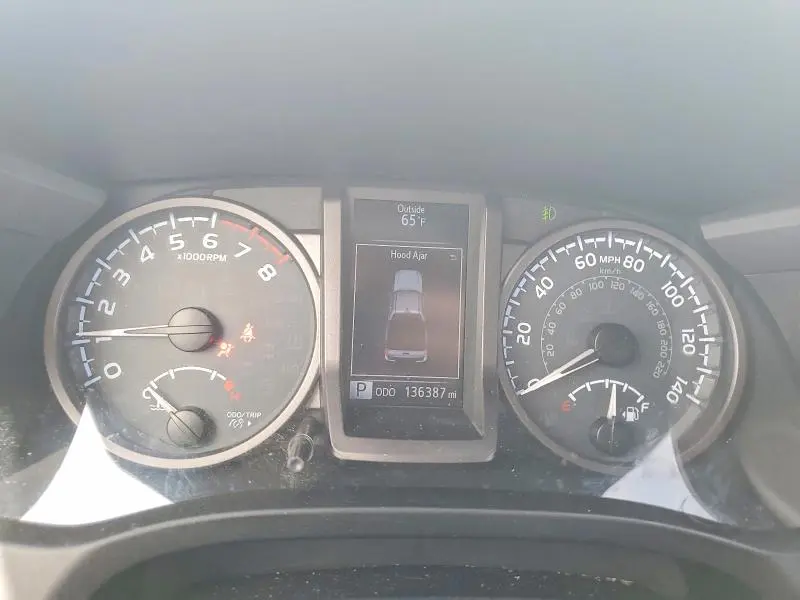 2018 TOYOTA TACOMA SR5 V6  