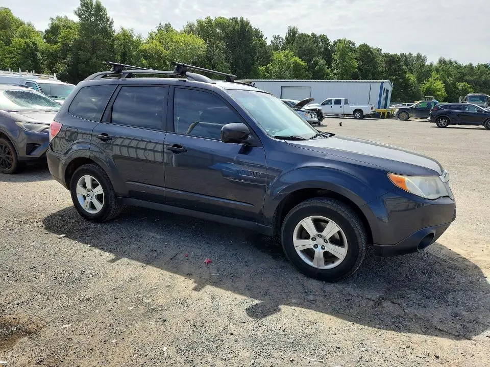2013 SUBARU FORESTER 2.5X  