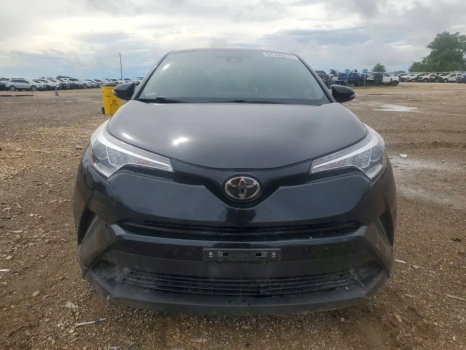 2018 TOYOTA C-HR XLE  