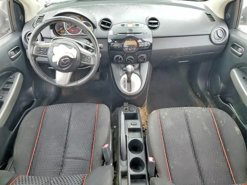 2012 MAZDA MAZDA2   