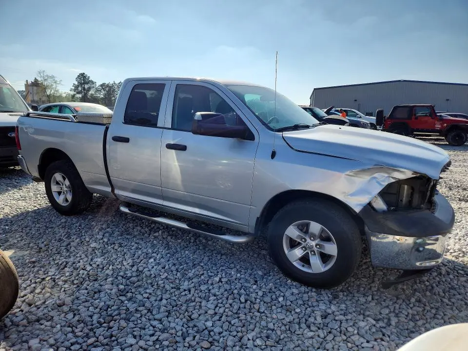 2014 RAM 1500 ST  