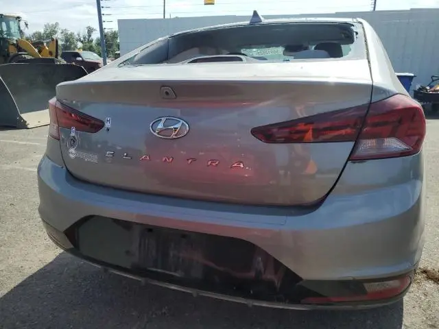 2020 HYUNDAI ELANTRA SEL  