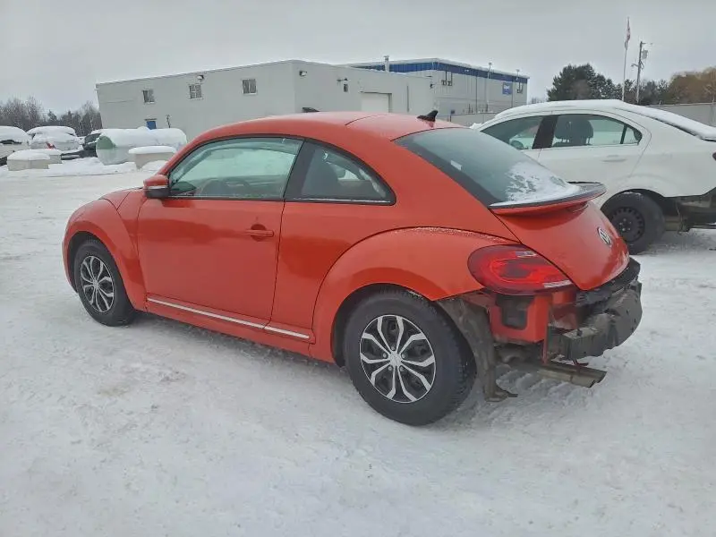 2018 VOLKSWAGEN BEETLE SE  