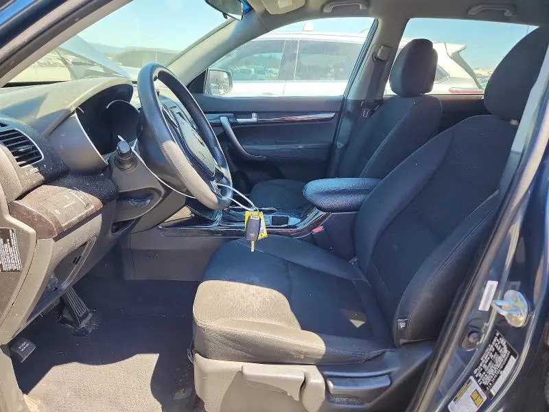 2015 KIA SORENTO LX  