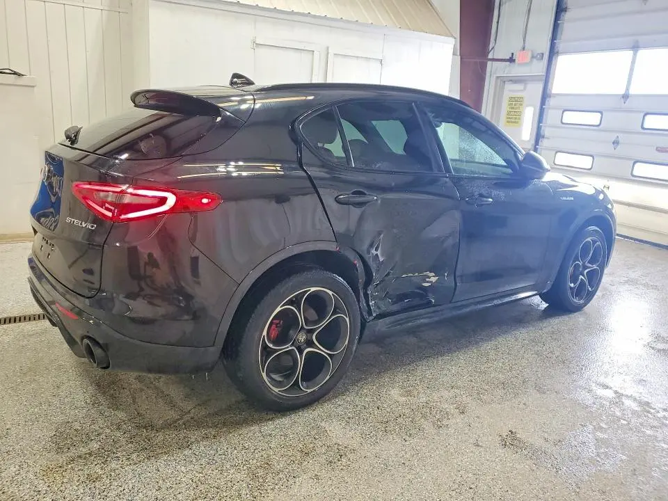 2023 ALFA ROMEO STELVIO TI  