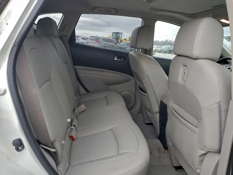 2013 NISSAN ROGUE S  