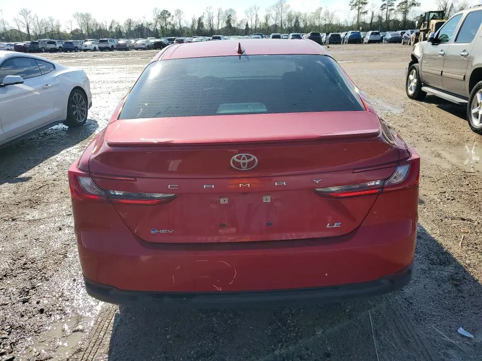 2025 TOYOTA CAMRY   