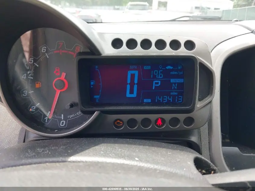 2014 CHEVROLET SONIC LS AUTO