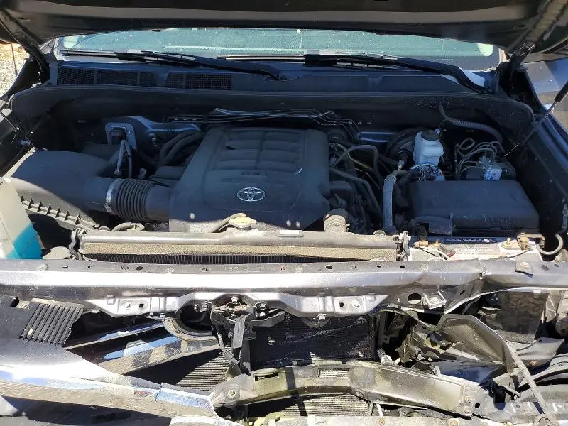 2017 TOYOTA TUNDRA SR5  