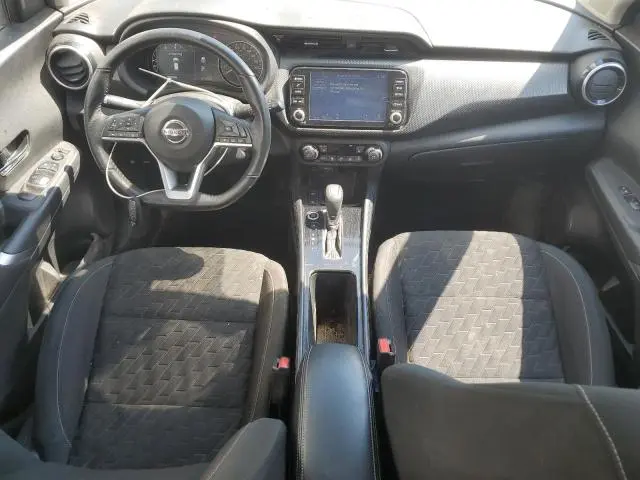 2021 NISSAN KICKS SV  