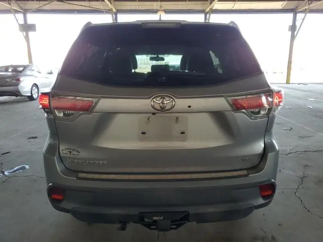 2015 TOYOTA HIGHLANDER XLE  
