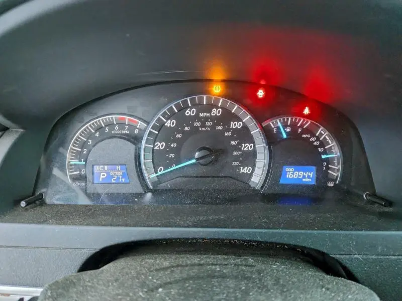 2012 TOYOTA CAMRY BASE  