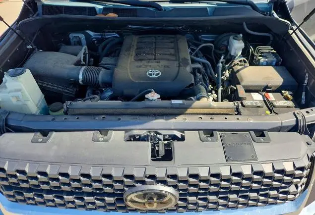 2020 TOYOTA TUNDRA SR5  