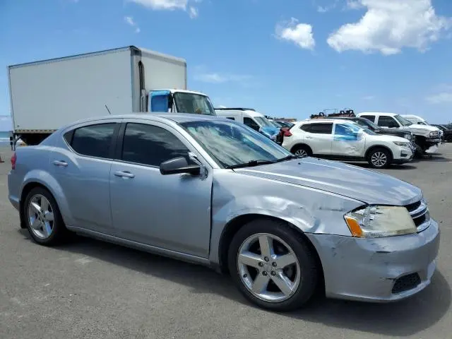 2013 DODGE AVENGER SE  