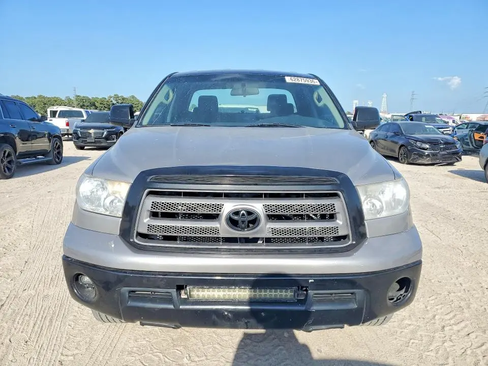 2011 TOYOTA TUNDRA DOUBLE CAB SR5  