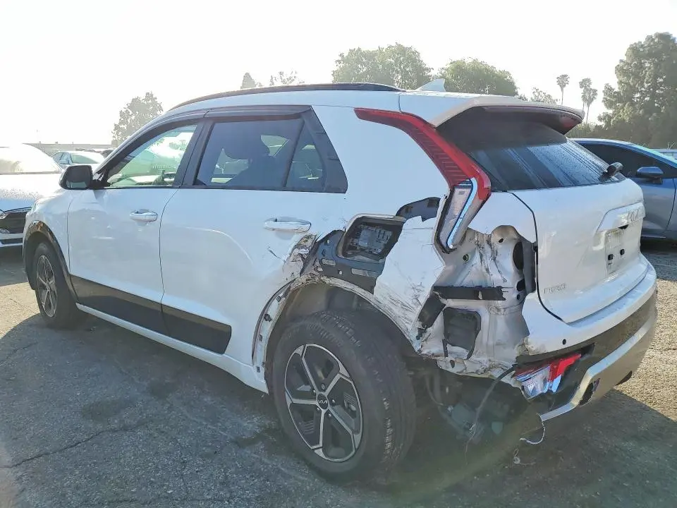 2023 KIA NIRO SX  