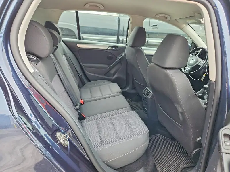 2013 VOLKSWAGEN GOLF   