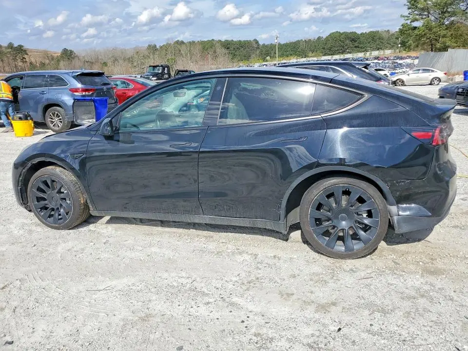 2022 TESLA MODEL Y LONG RANGE