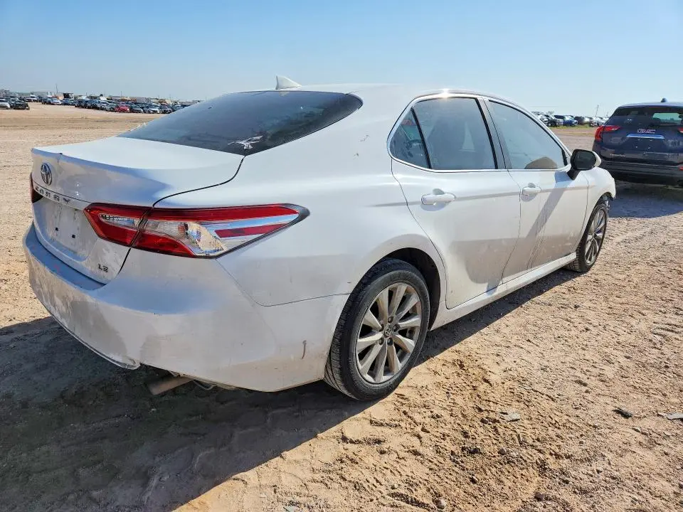 2020 TOYOTA CAMRY LE  
