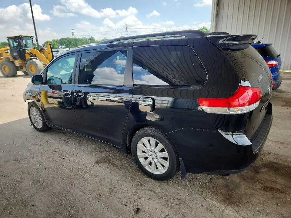 2011 TOYOTA SIENNA XLE 7-PASSENGER  
