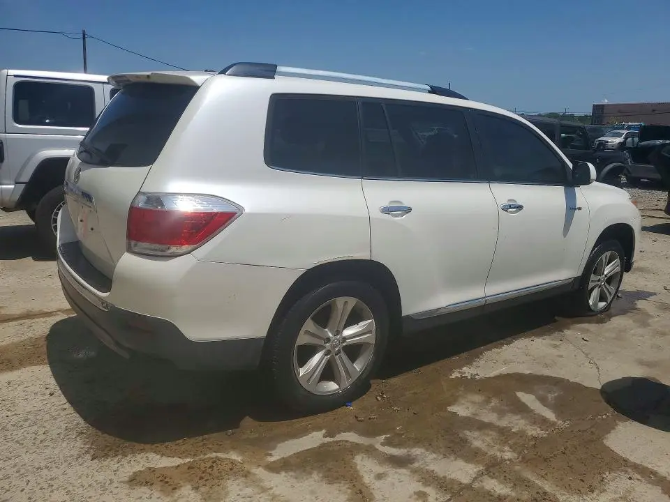 2013 TOYOTA HIGHLANDER LIMITED  