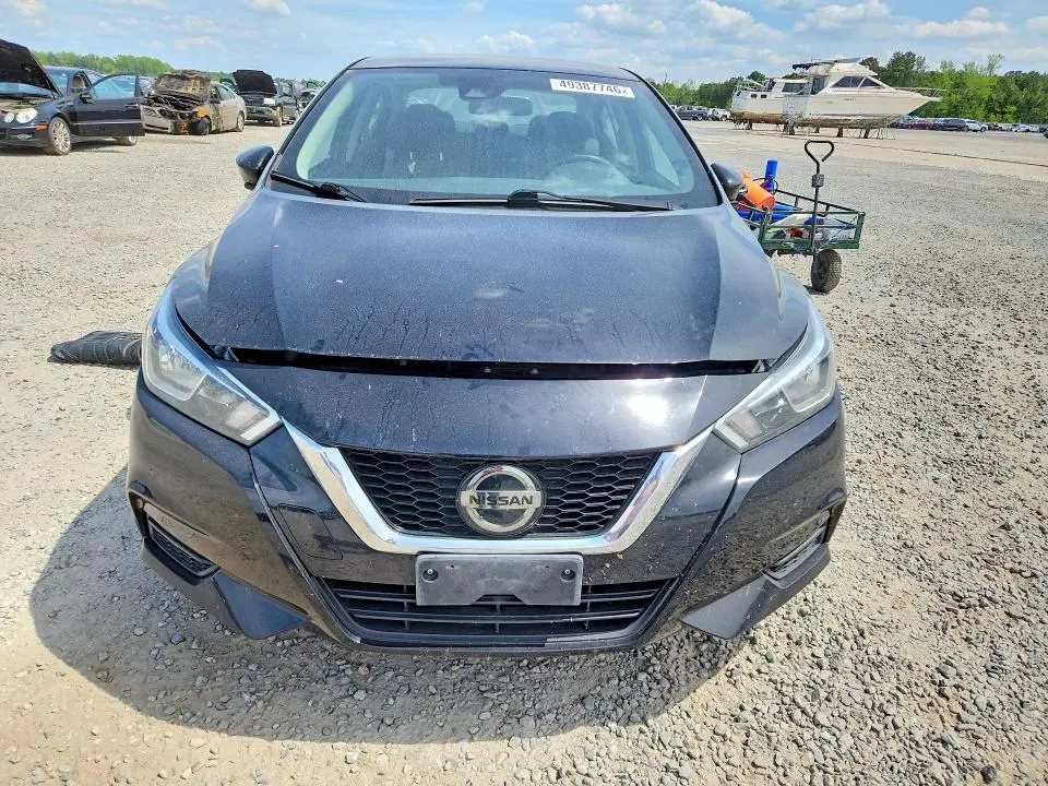 2021 NISSAN VERSA SV  