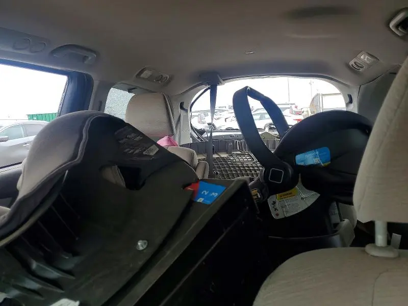 2012 HONDA ODYSSEY LX  
