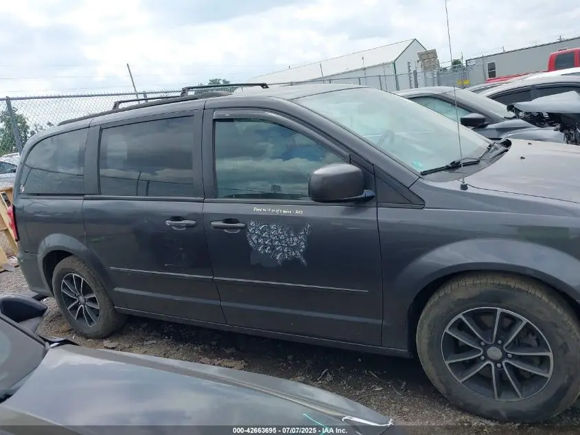 2017 DODGE GRAND CARAVAN GT