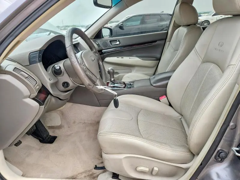 2011 INFINITI G37 BASE  
