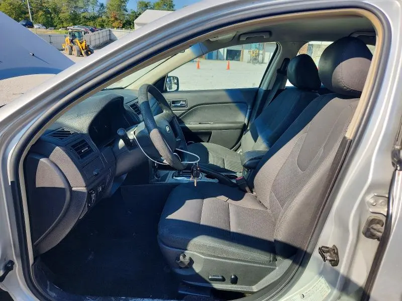 2011 FORD FUSION SE  