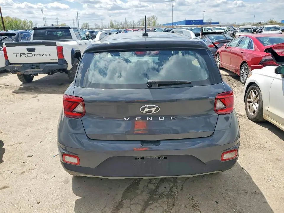 2024 HYUNDAI VENUE SEL  