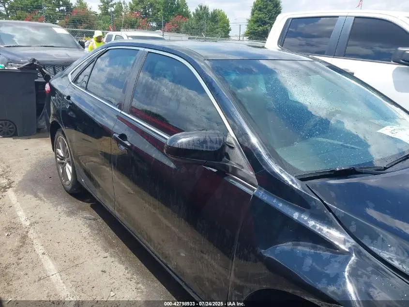 2015 TOYOTA CAMRY SE