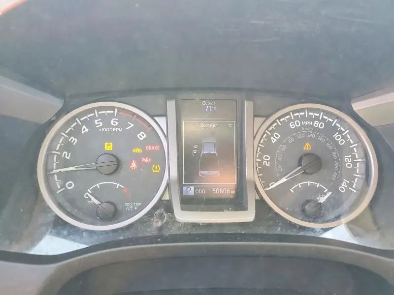 2017 TOYOTA TACOMA SR5 V6  
