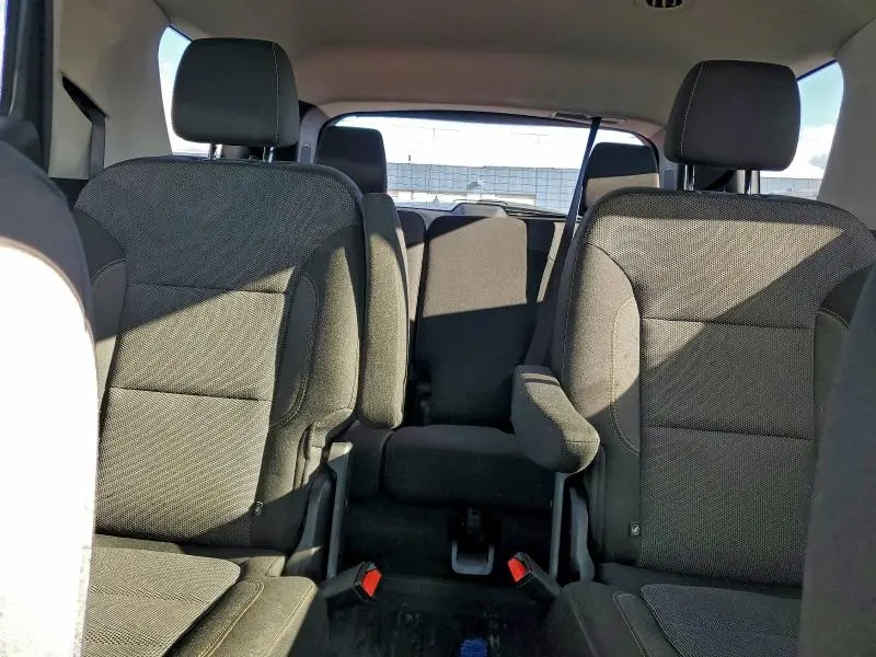 2021 CHEVROLET TRAVERSE LT  