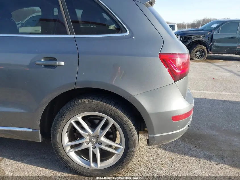 2013 AUDI Q5 2.0T PREMIUM