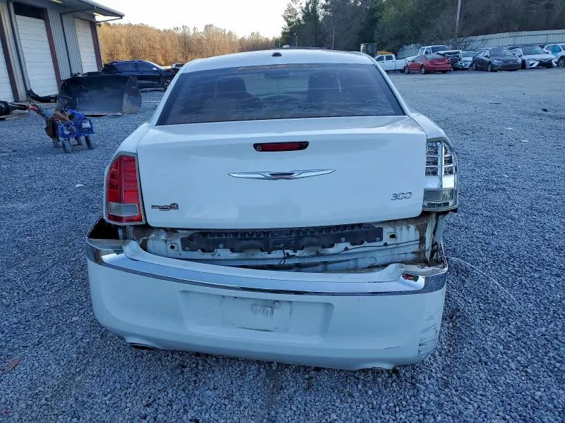 2011 CHRYSLER 300 LIMITED  