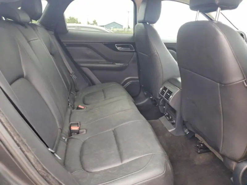 2018 JAGUAR F-PACE PREMIUM  