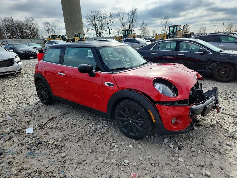 2021 MINI COOPER   
